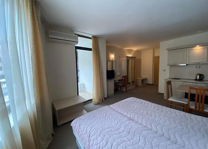 Avalon D202 Private Sunny Apartman Napospart