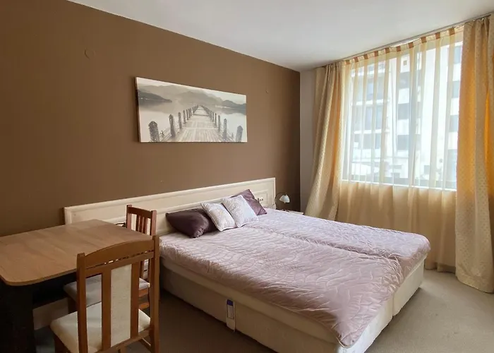 Avalon D202 Private Sunny Апартаменти